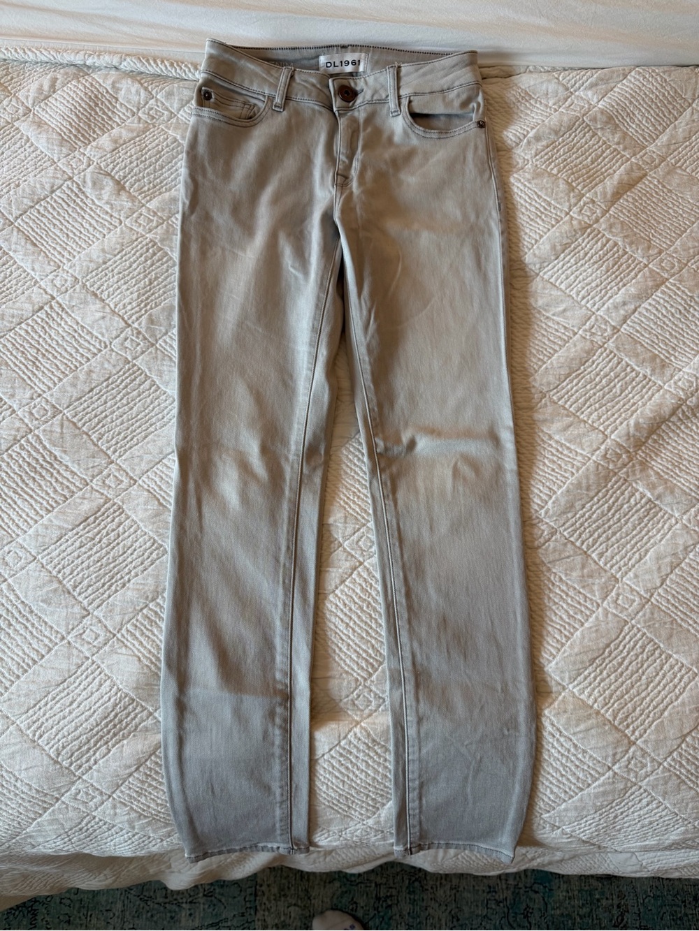 DL1961 Margaux Instasculpt Ankle Skinny Jean in Light Grey